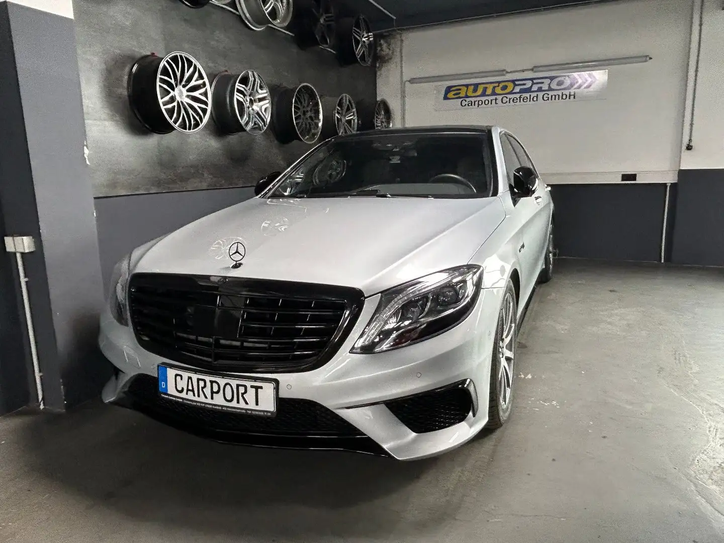 Mercedes-Benz S 63 AMG PANO/LED/TV/BURMESTER/KAMERA/CHAUFFEUR Stříbrná - 1