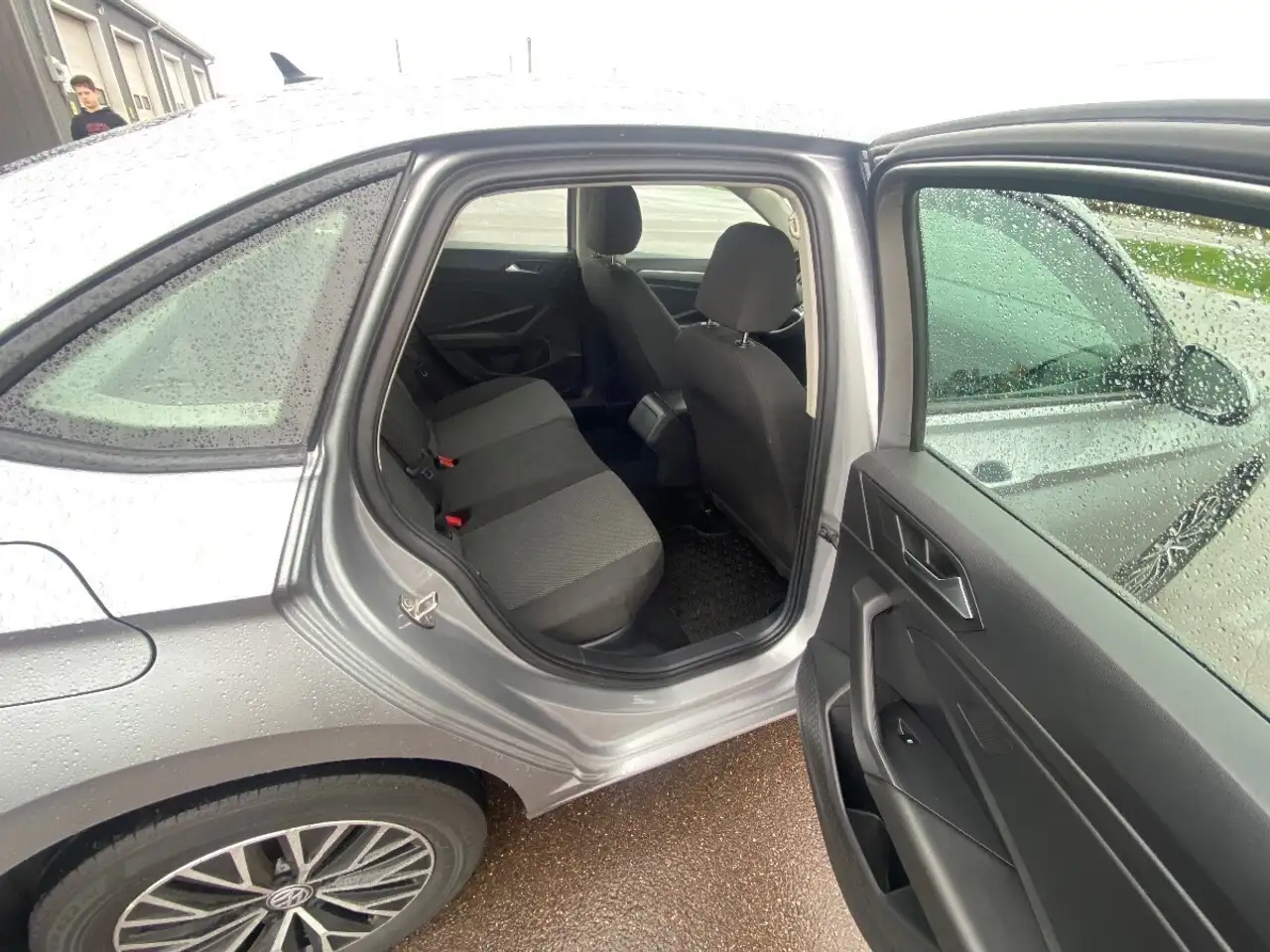 Volkswagen Jetta снимка Volkswagen Jetta