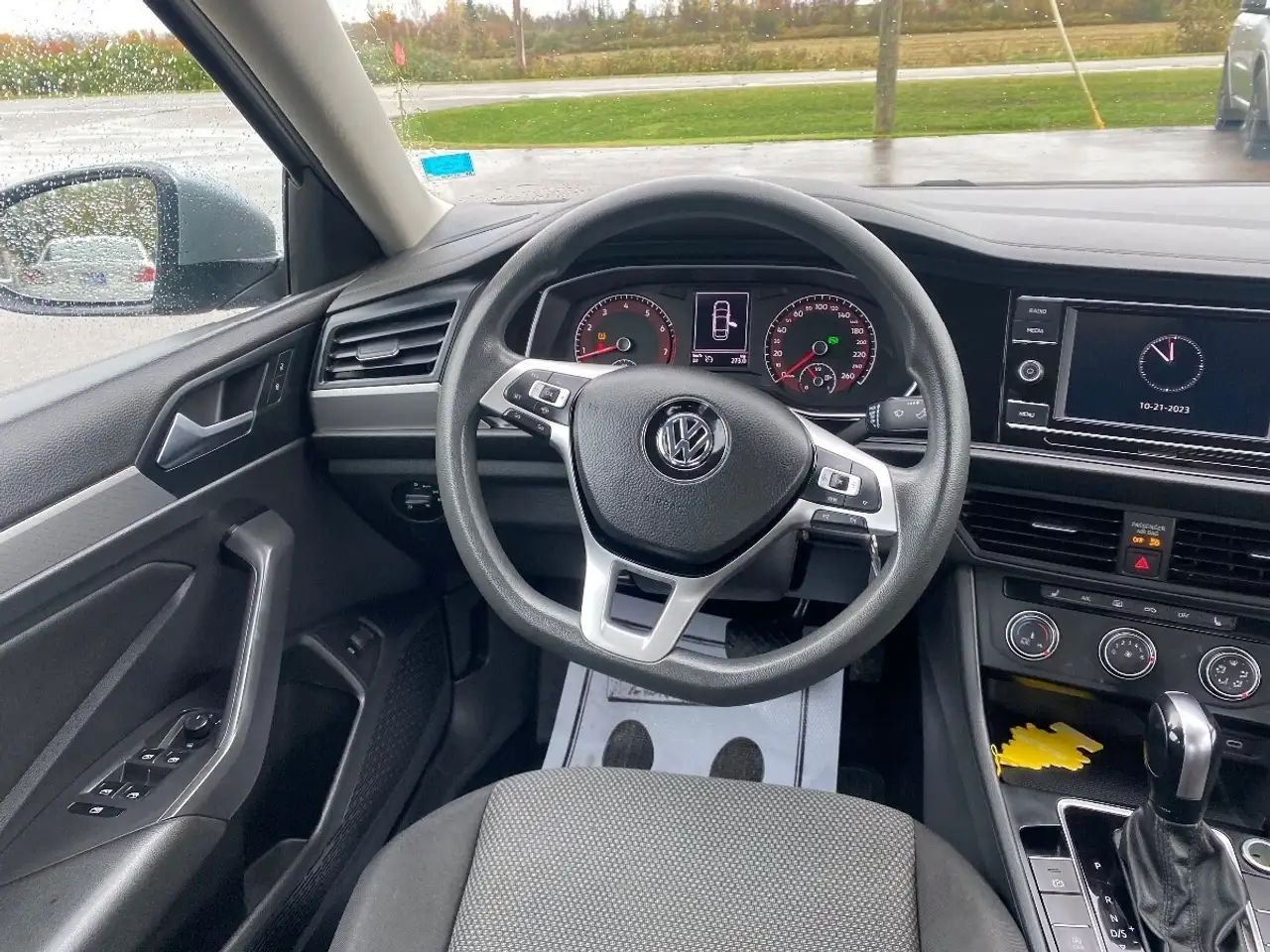 Volkswagen Jetta снимка Volkswagen Jetta