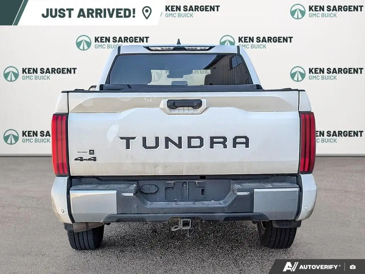 Toyota Tundra photo Toyota Tundra