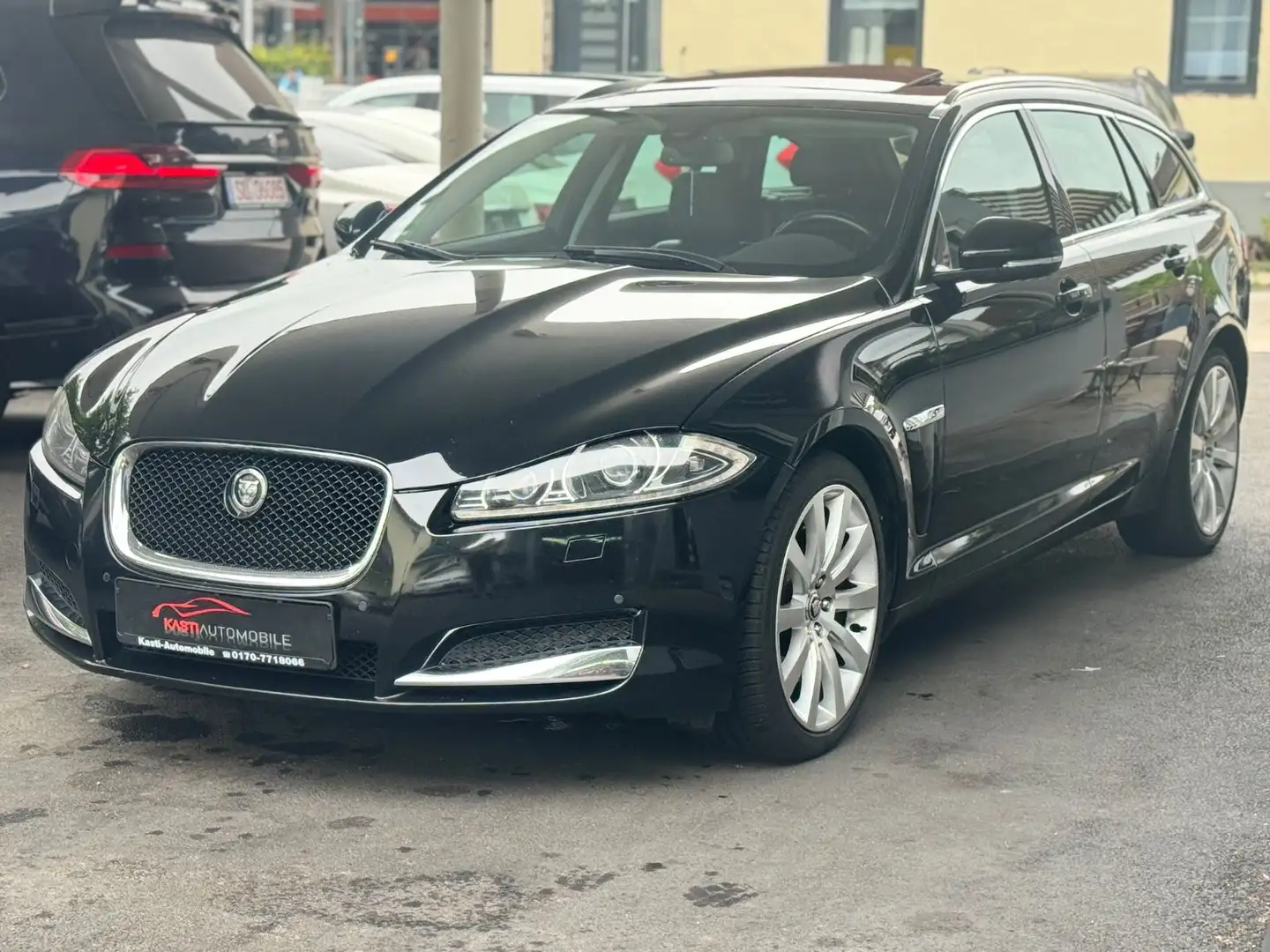 Jaguar XF Sportbrake 3.0 V6 Diesel S Schwarz - 2
