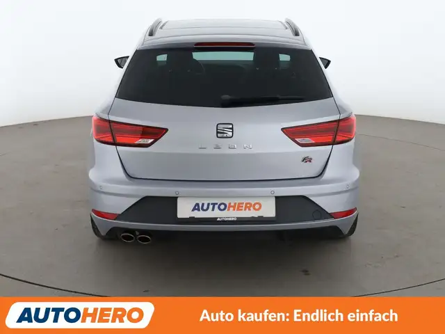 Seat Leon view 5