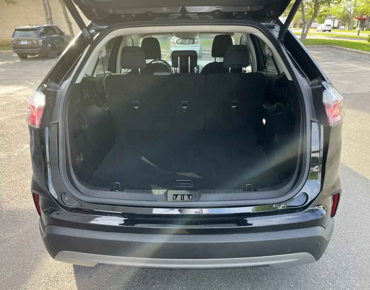 Ford Edge снимка Ford Edge