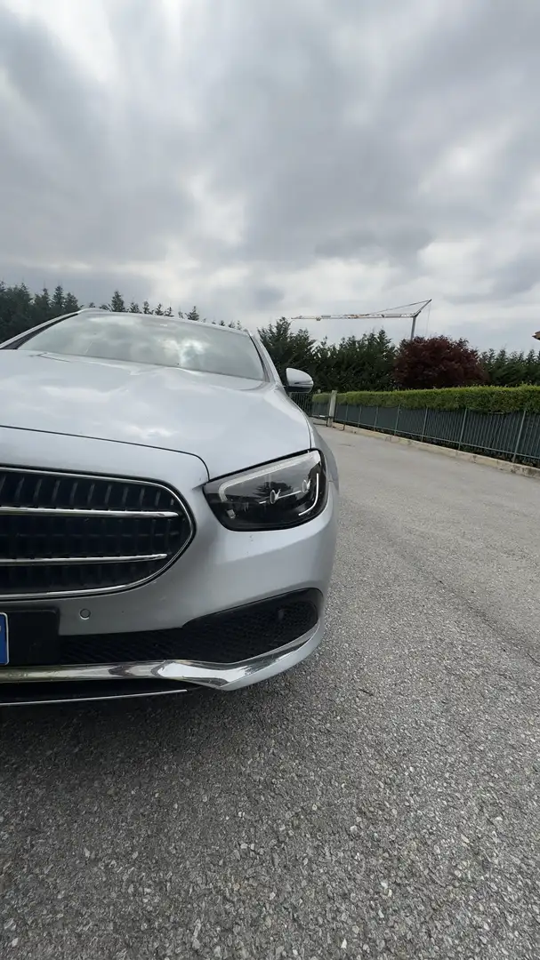 Mercedes-Benz E 200 SW d Premium Plus auto - 1