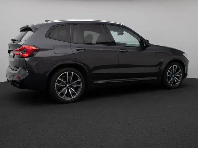 BMW X3 M view 6