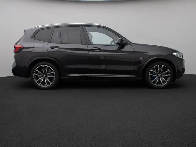 BMW X3 M view 5