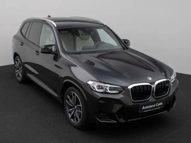 BMW X3 M view 3
