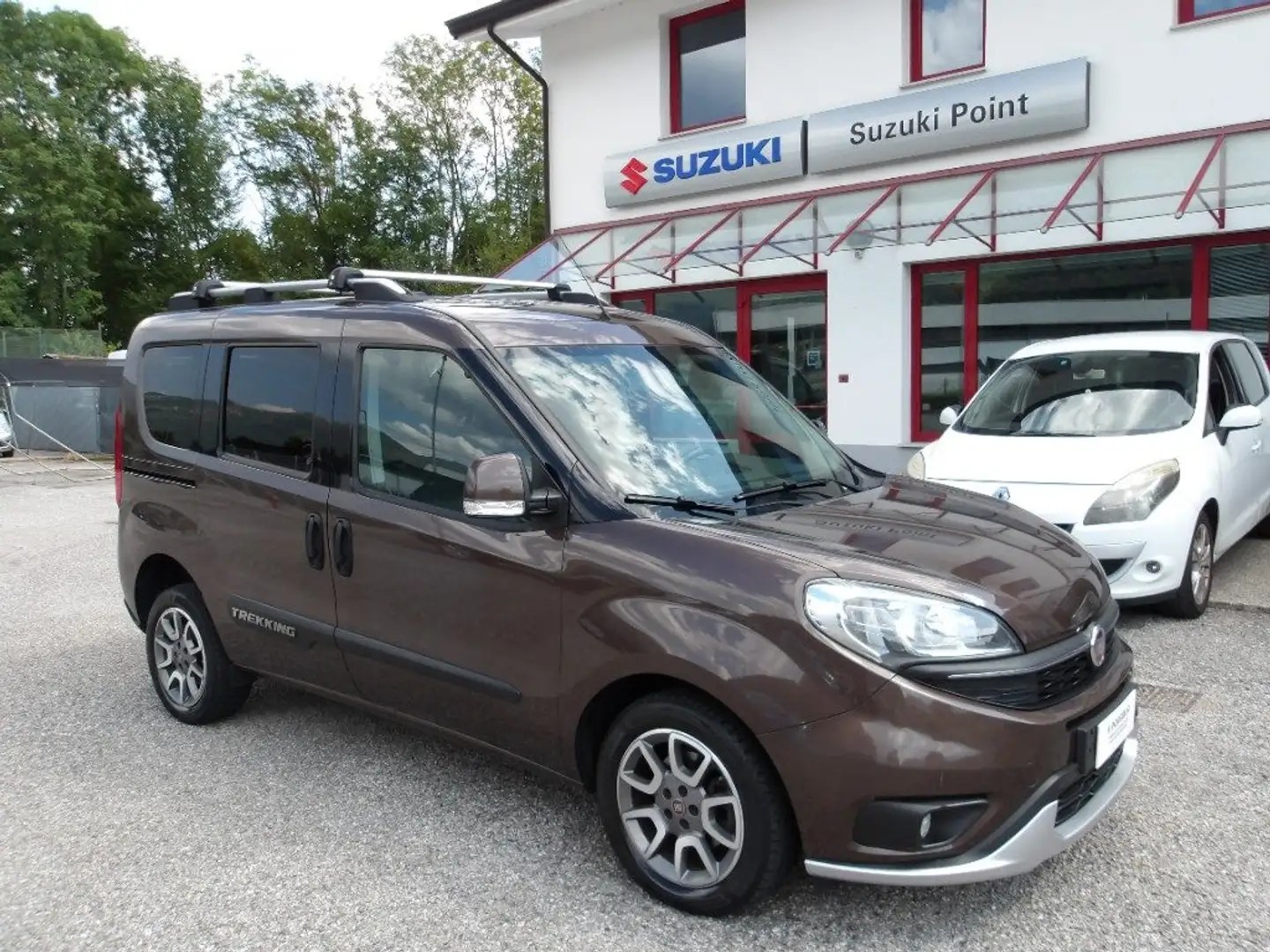 Fiat Doblo 1.6 MJT 120CV EURO 6 Trekking IN ARRIVO Marrone - 1