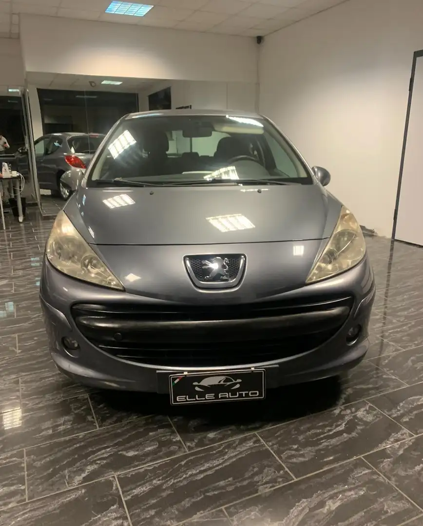 Peugeot 207 207 3p 1.4 8v X-Line Gris - 2