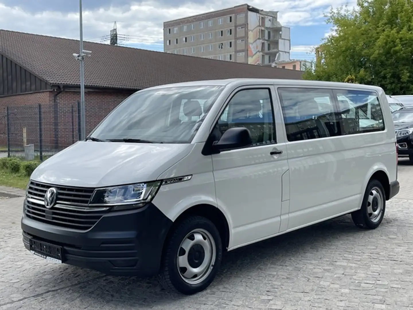 Volkswagen T6.1 Kombi 2.0 TDI 4MOTION Lang Klima*AHK*1Hand Blanco - 1