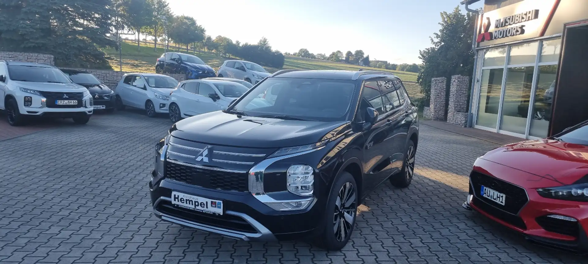 Mitsubishi Outlander 2.4L PHEV TOP 8Jahre Garantie Noir - 1