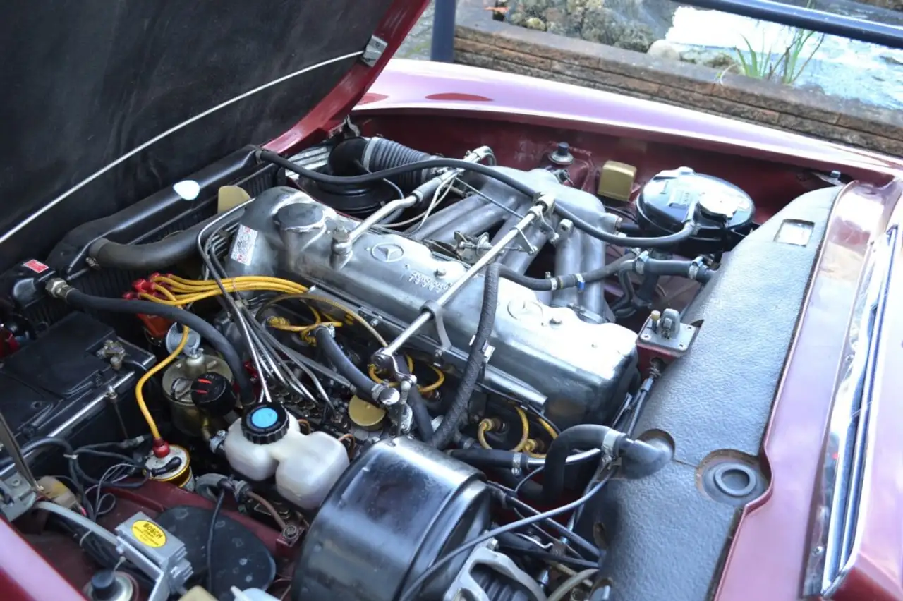 Mercedes-Benz 230 SL Pagode, foto 8
