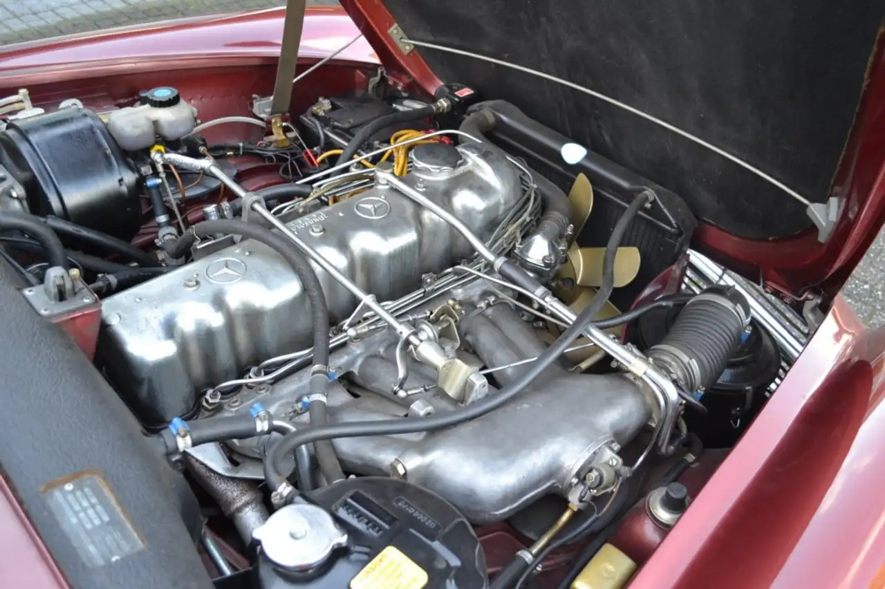Mercedes-Benz 230 SL Pagode, foto 9