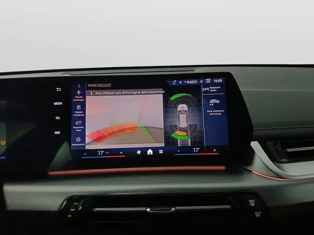 BMW X1 view 14