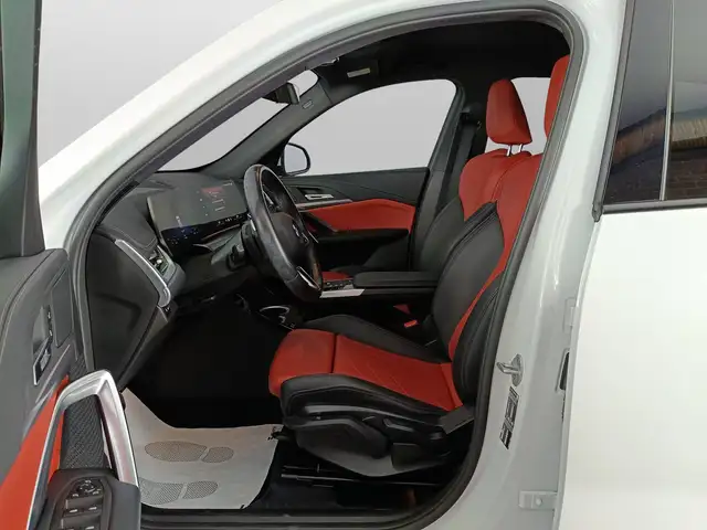 BMW X1 view 8