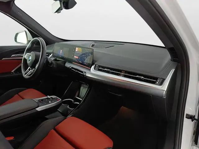 BMW X1 view 10