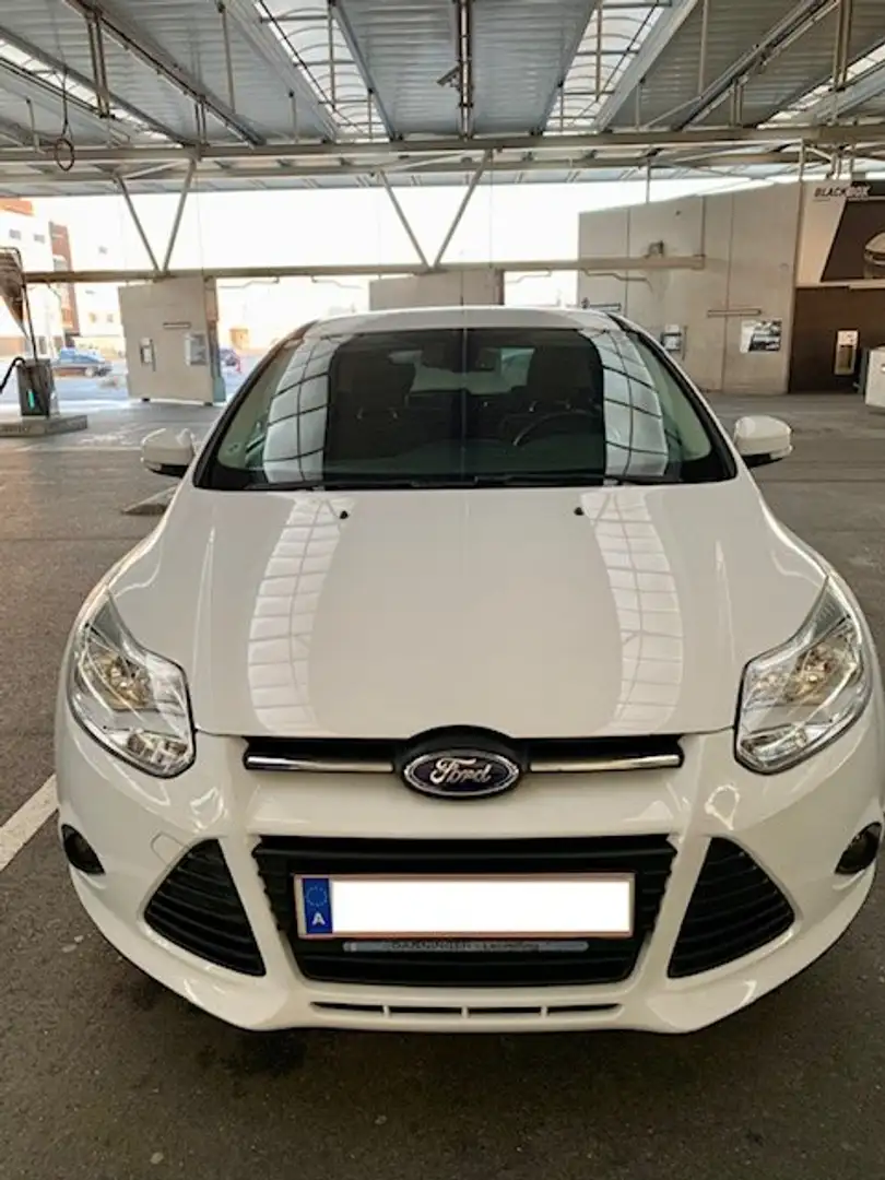 Ford Focus Easy 1,6Ti-VCT Weiß - 1