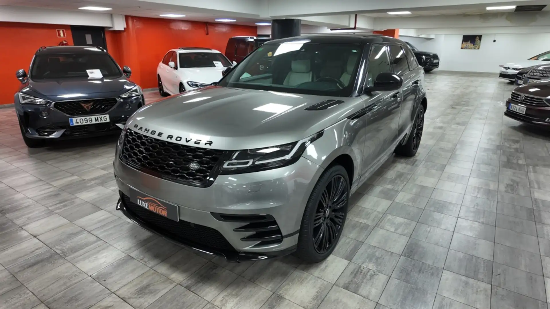 Land Rover Range Rover Velar 3.0D R-Dynamic HSE 4WD Aut. 300 Beige - 1