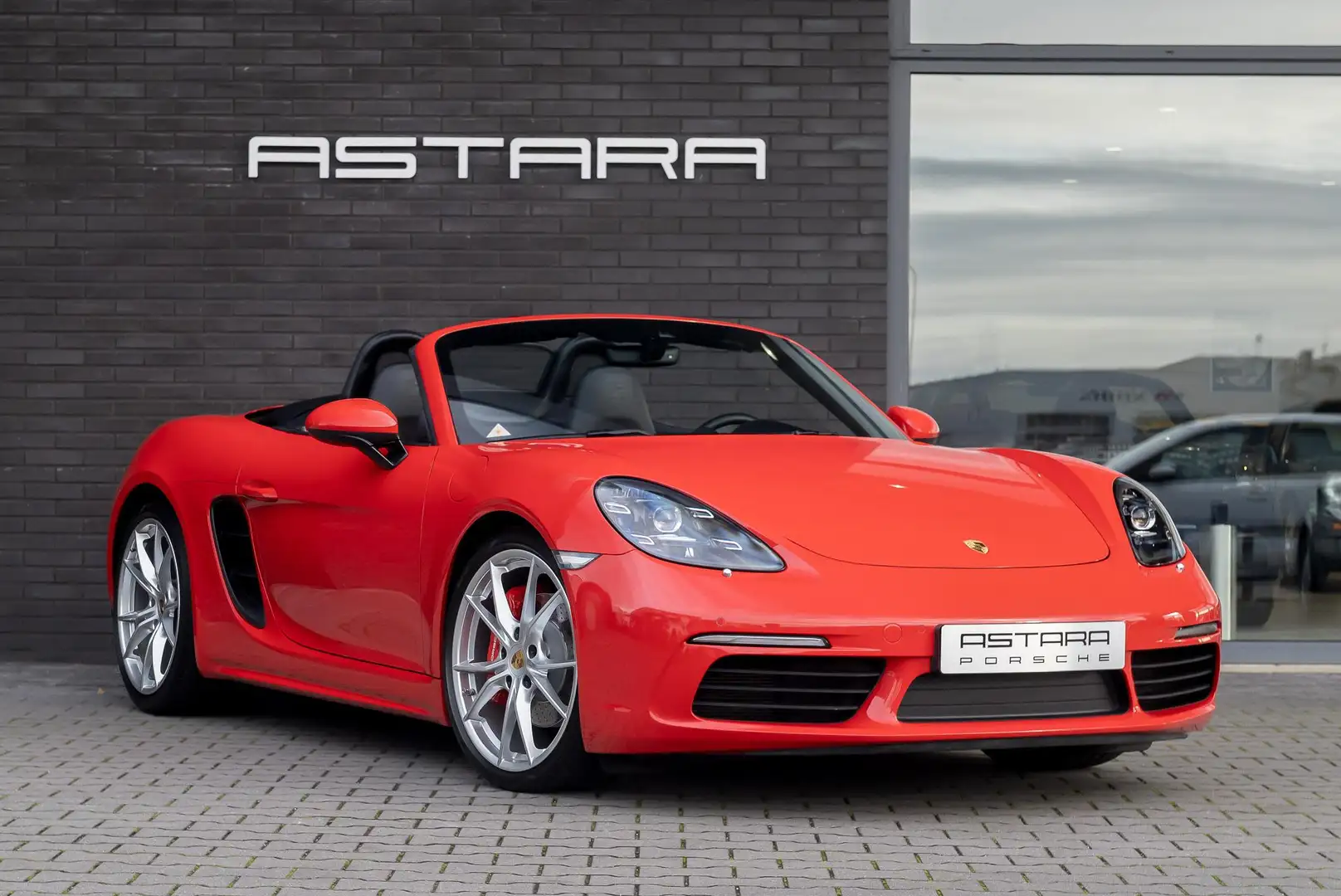 Porsche 718 Boxster S | PDK | 18-weg Červená - 1