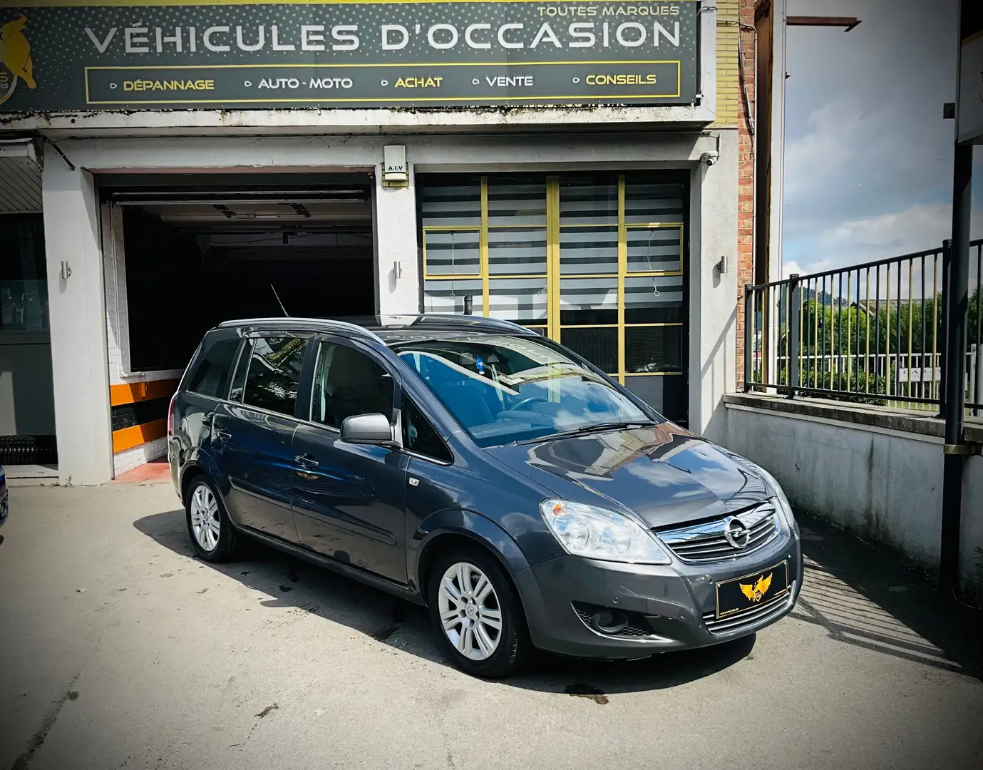 Opel Zafira Tourer MONOSPACE 7 PLACE SEMI-CUIR Gris - 1