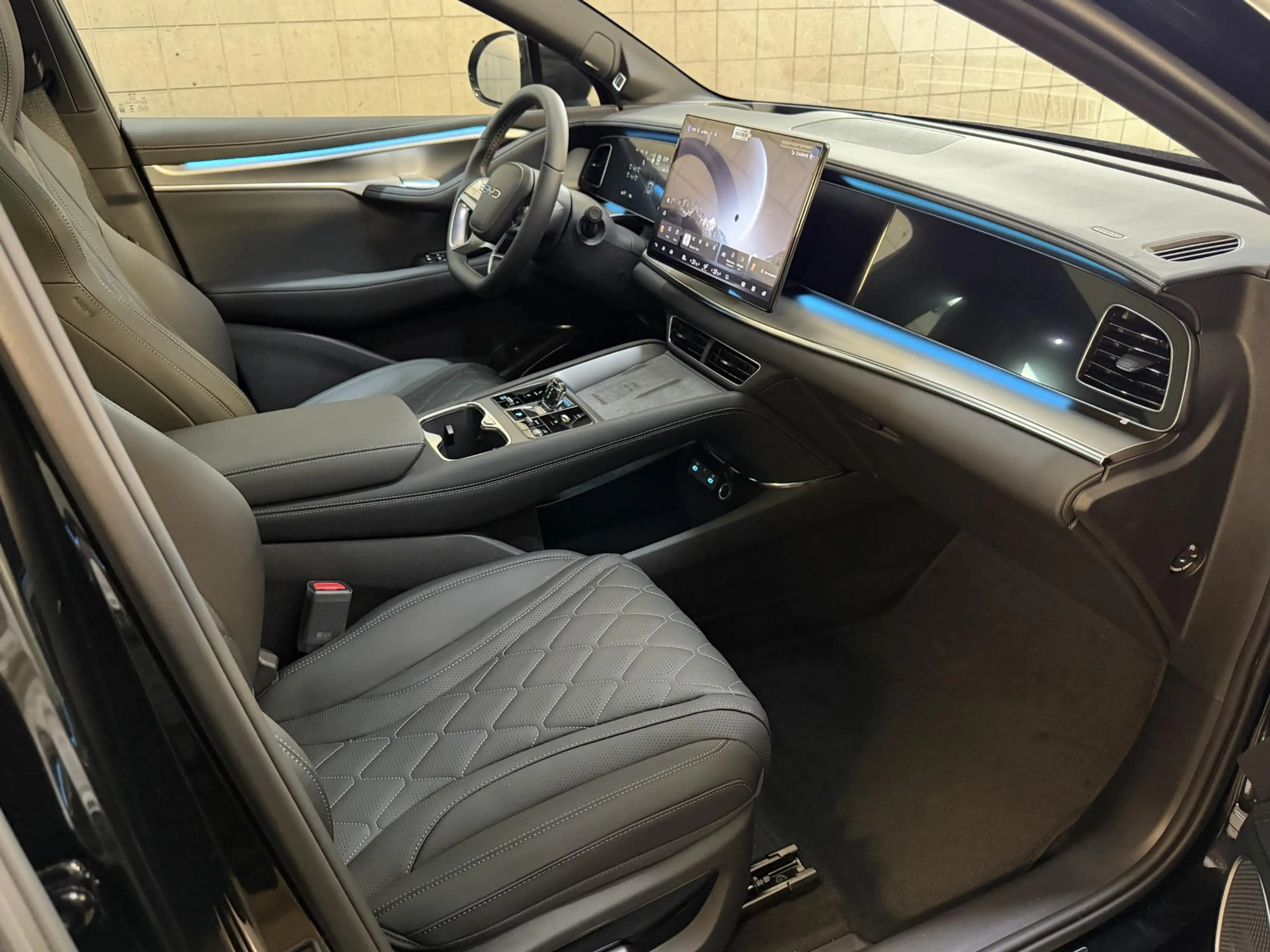 BYD Sealion 7 Excellence AWD 91.3 kWh | 531 PK! | Pano | LED | D — photo 11