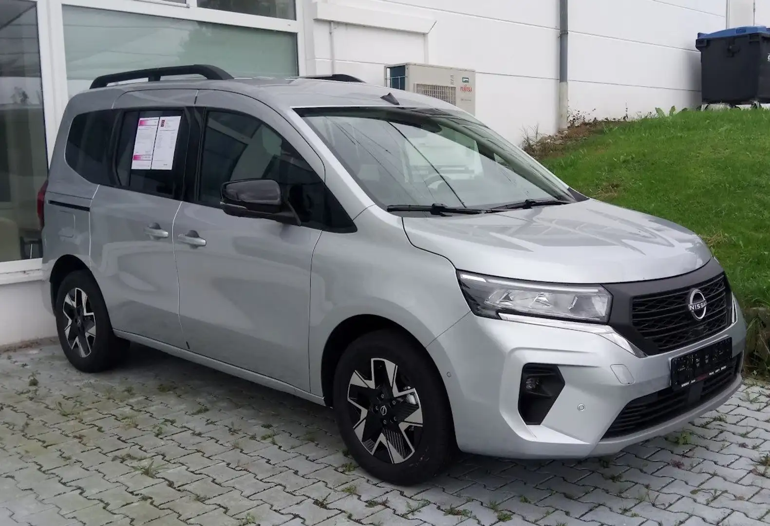 Nissan Townstar Kombi L1 DIG-T 130 MT Tekna LED/NAVI Silber - 1