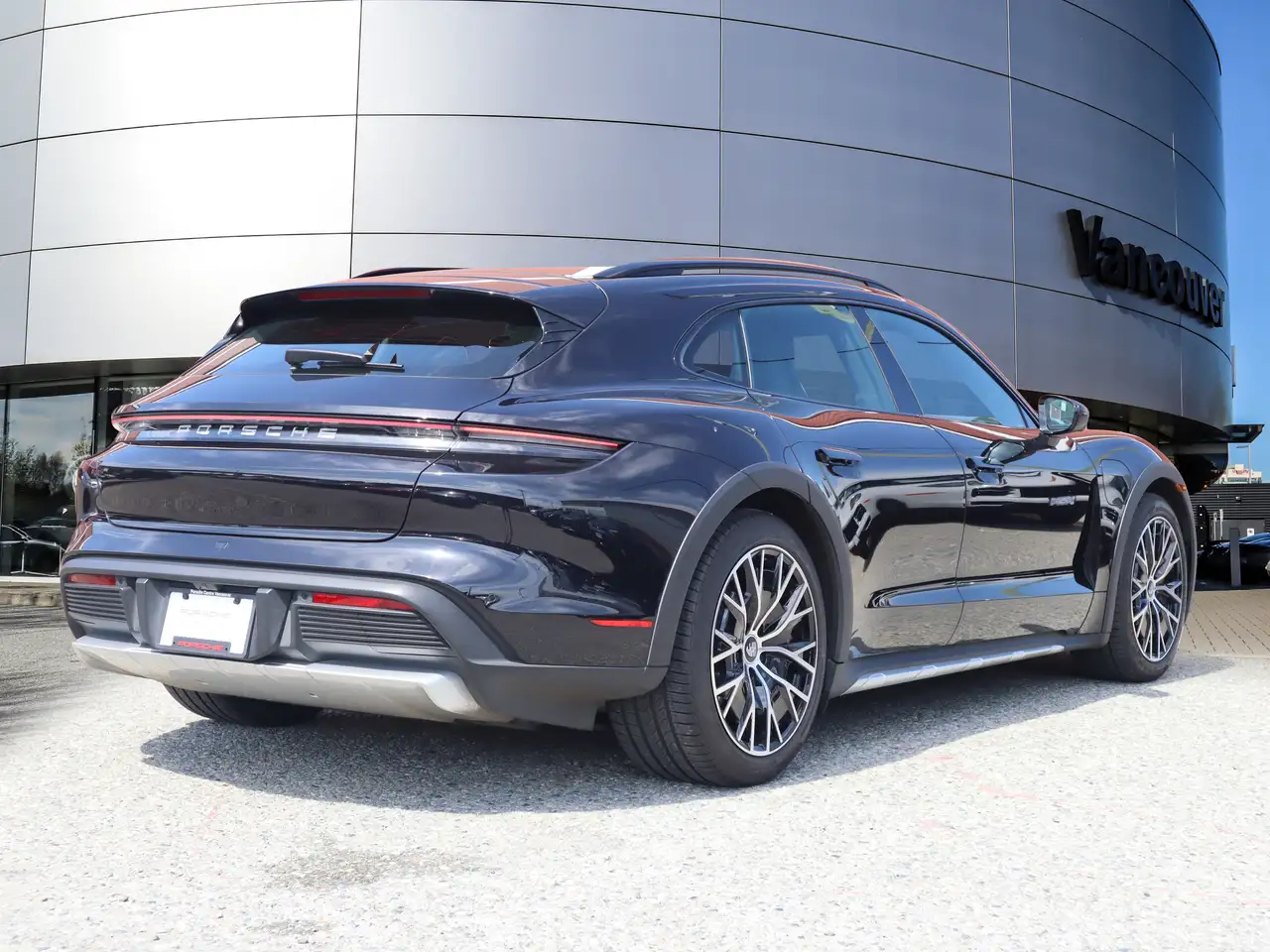 Porsche Taycan снимка Porsche Taycan