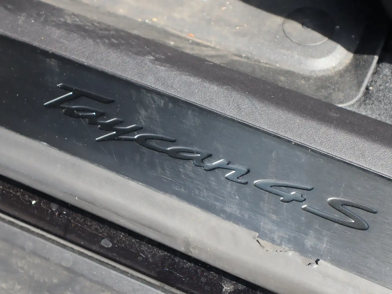 Porsche Taycan снимка Porsche Taycan