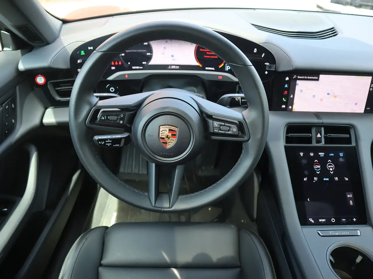 Porsche Taycan снимка Porsche Taycan