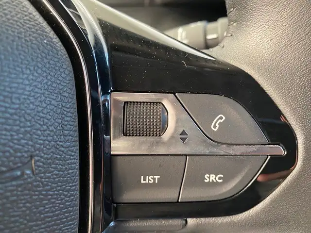 Peugeot 208 view 14