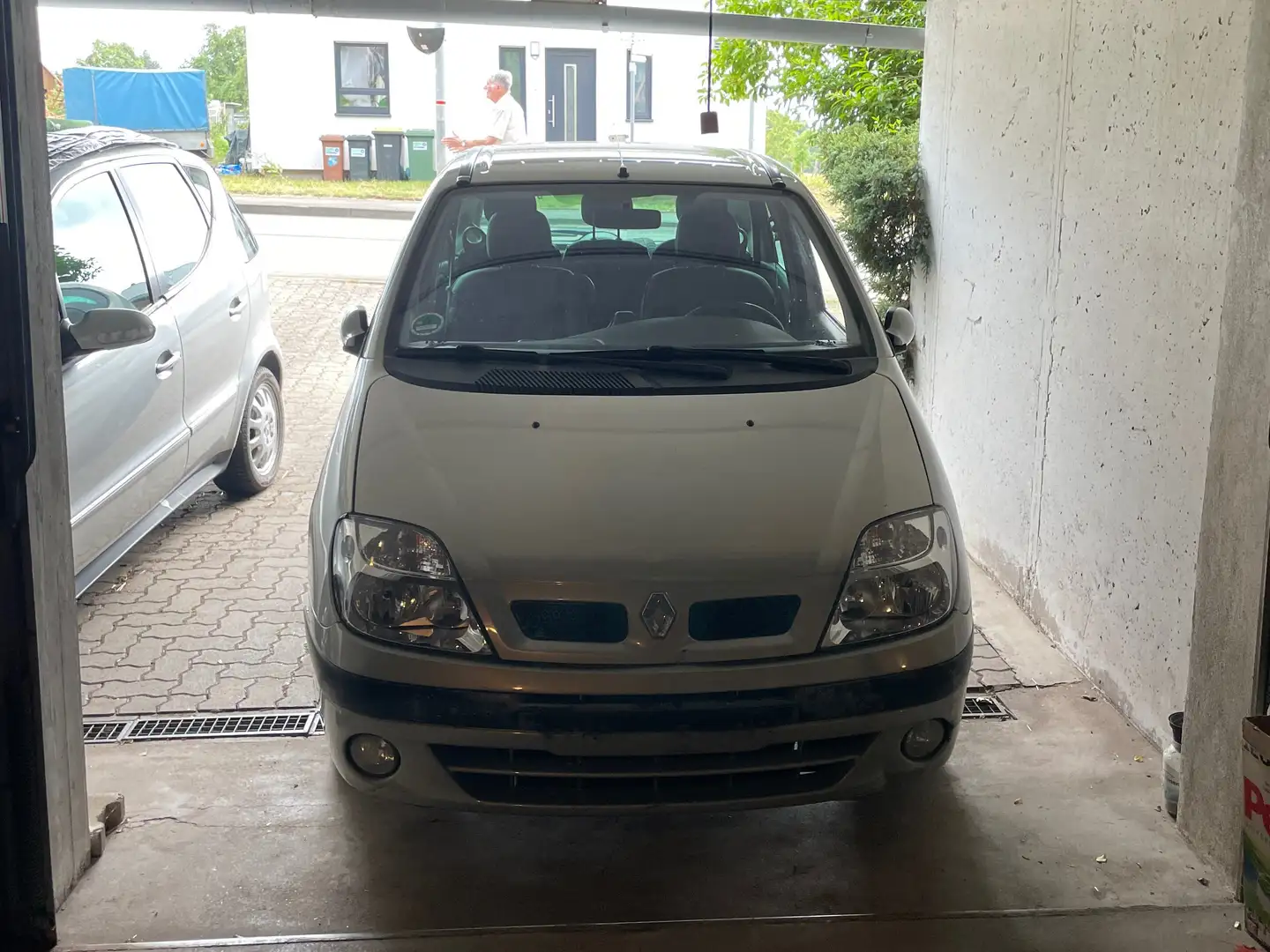 Renault Scenic Scenic 1.6 16V Expression Szary - 1