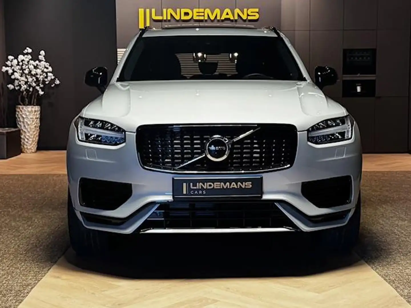Volvo XC90 2.0 T8 Recharge| AWD R-design | Pano-Dak | Stoel M Grijs - 1