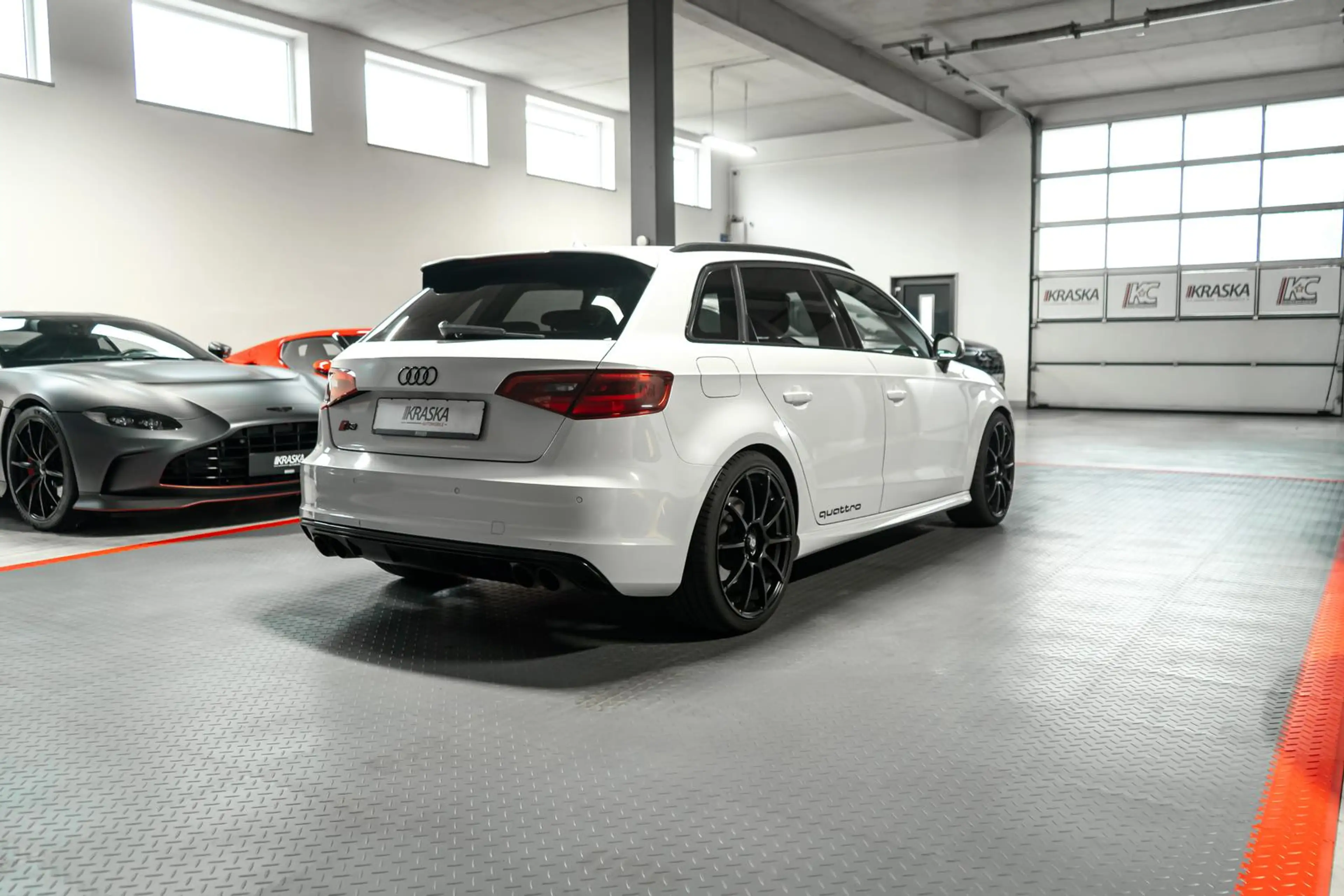 Audi S3 2.0 TFSI quattro ALCANTARA SHZ KW SPARCO 19" — photo 7