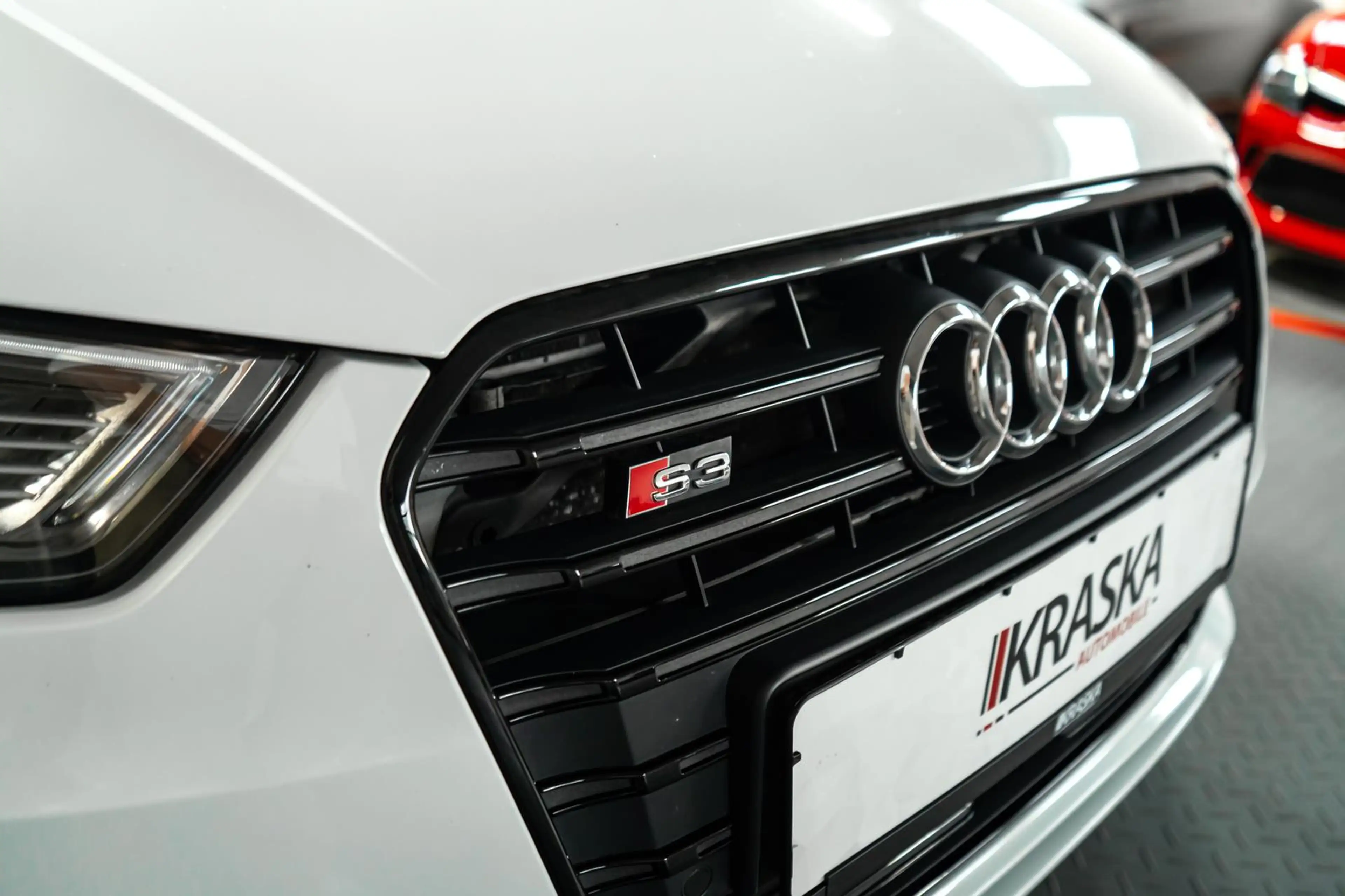 Audi S3 2.0 TFSI quattro ALCANTARA SHZ KW SPARCO 19" — photo 5