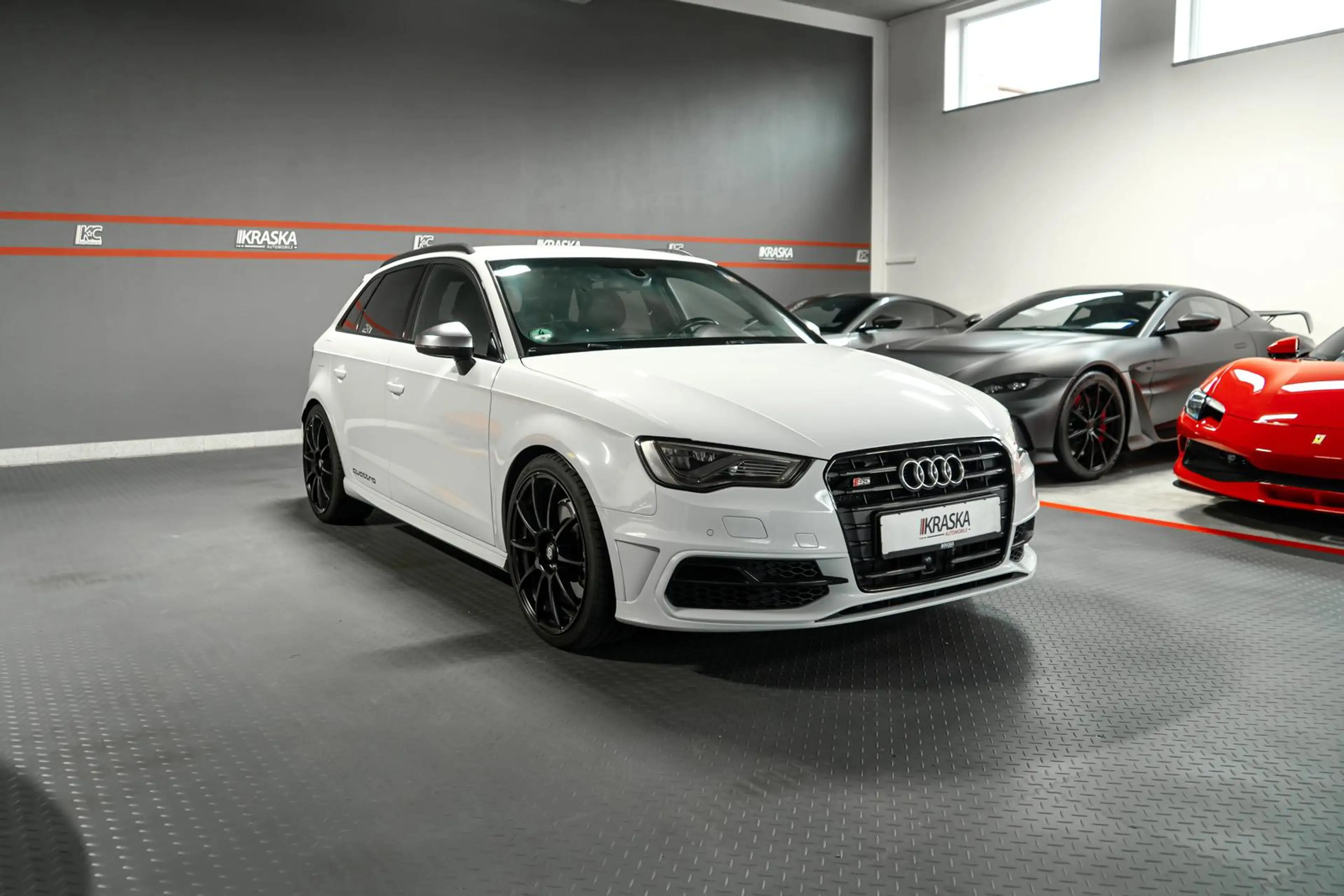 Audi S3 2.0 TFSI quattro ALCANTARA SHZ KW SPARCO 19" — photo 6