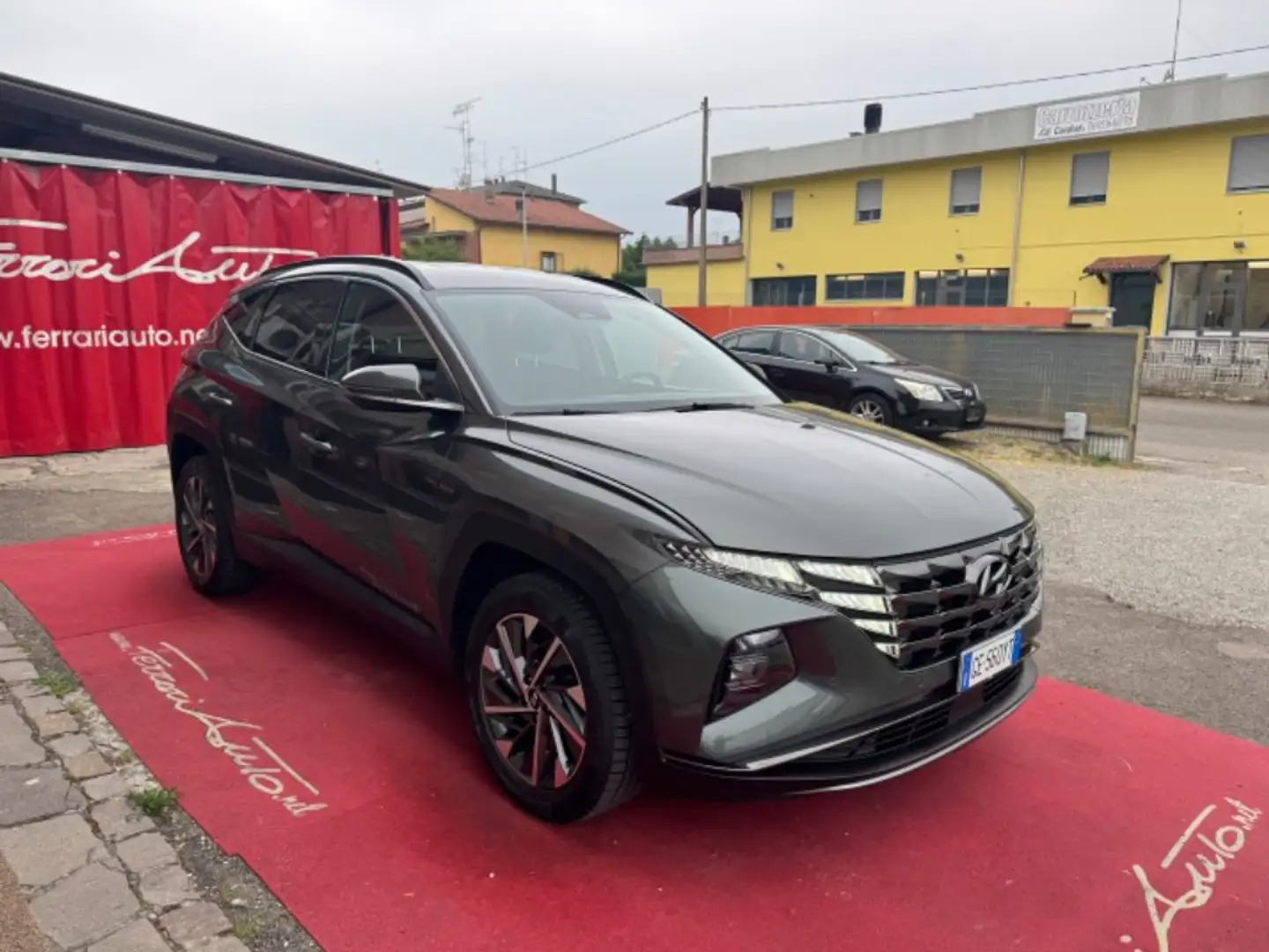 Hyundai TUCSON 1.6 CRDi XTech NEOPATENTATI Gris - 2