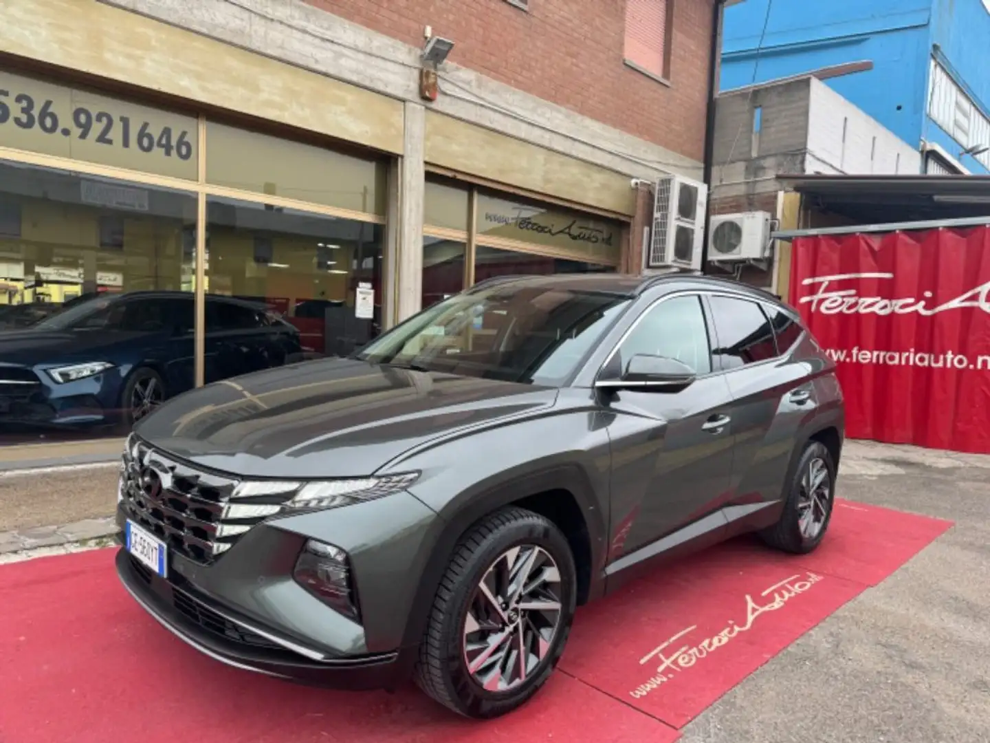 Hyundai TUCSON 1.6 CRDi XTech NEOPATENTATI Gris - 1