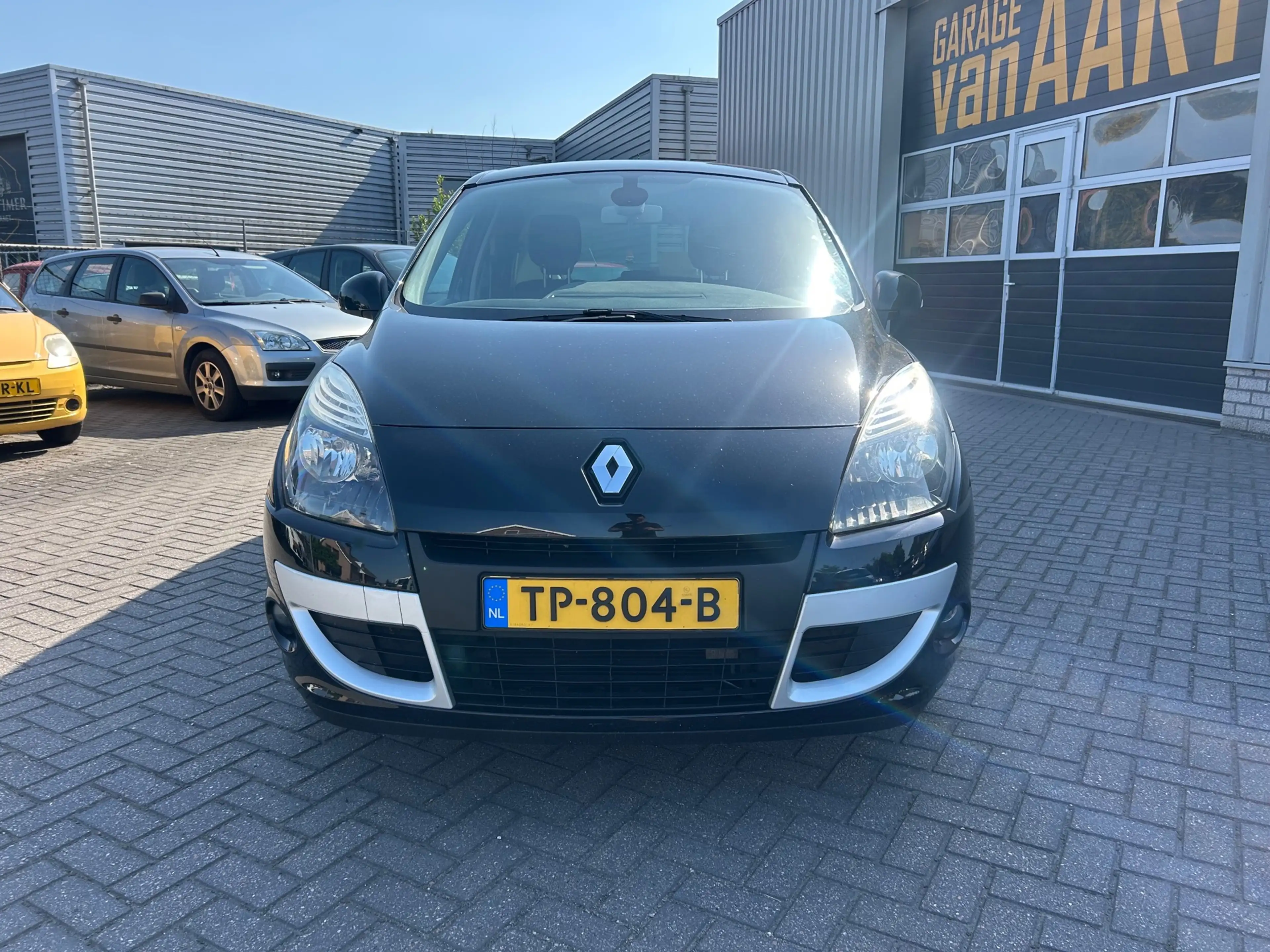 Renault Scenic 2.0 Bose | AUTOMAAT | NAVI | CRUISE | — photo 4