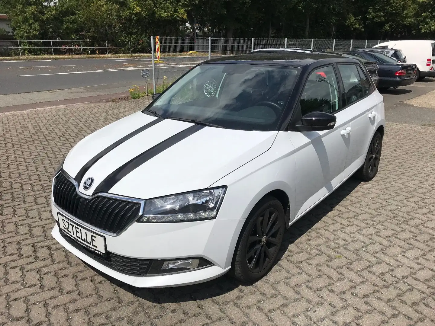 Skoda Fabia 1.0 Style MONTE CARLO DSG *SHZ*TEMPOMAT* Weiß - 1