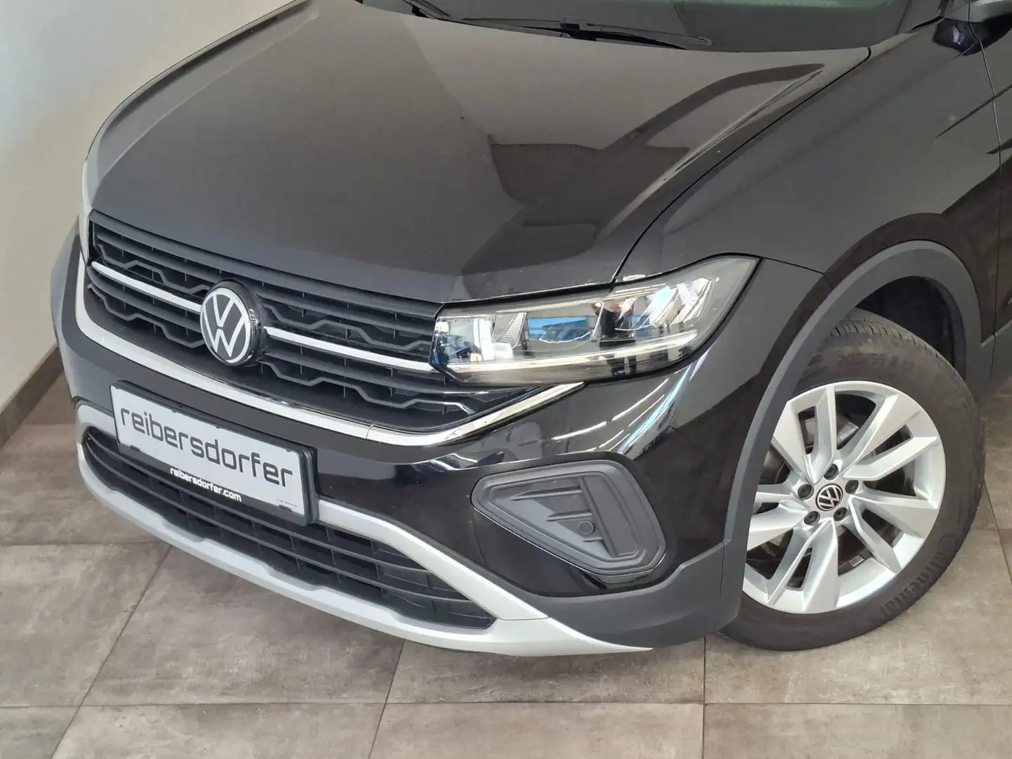 Volkswagen T-Cross Life TSI Schwarz - 2