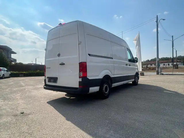 Volkswagen Crafter view 4