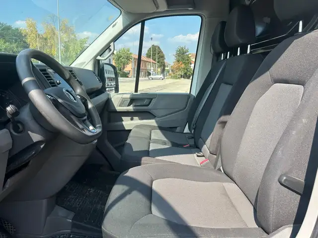 Volkswagen Crafter view 8