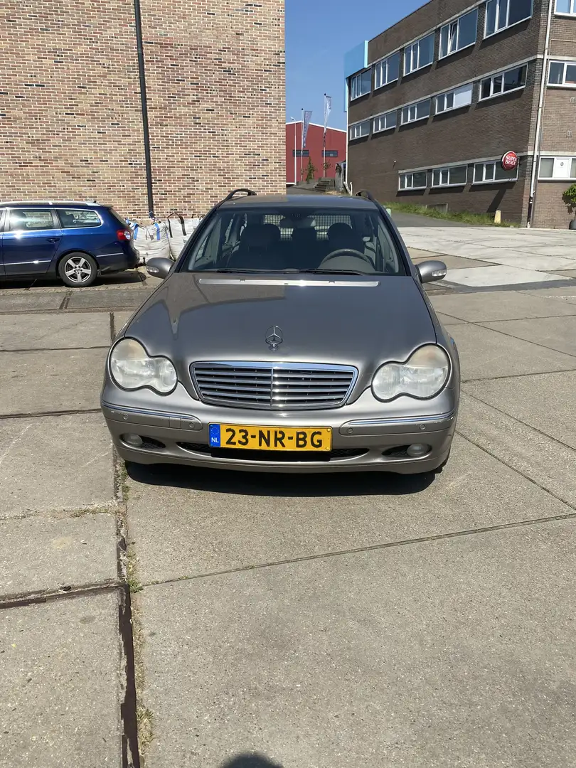 Mercedes-Benz C 200 K. Elegance Gris - 1