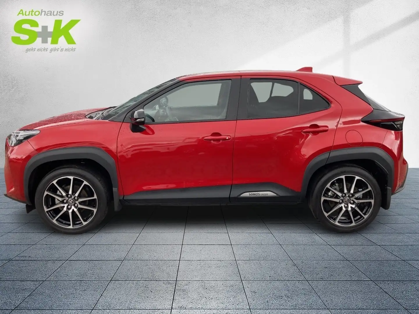 Toyota Yaris Cross 1.5 VVT-iE Hybrid GR Sport 2WD*8-fach* Rood - 2