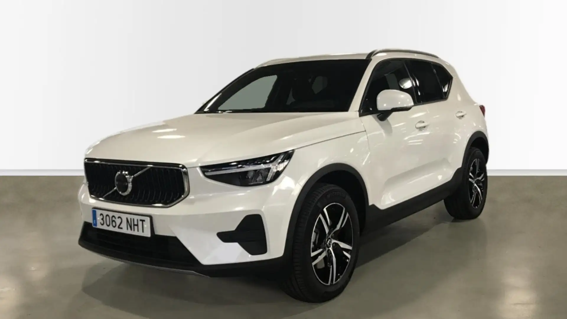 Volvo XC40 B3 Core Aut. Weiß - 1