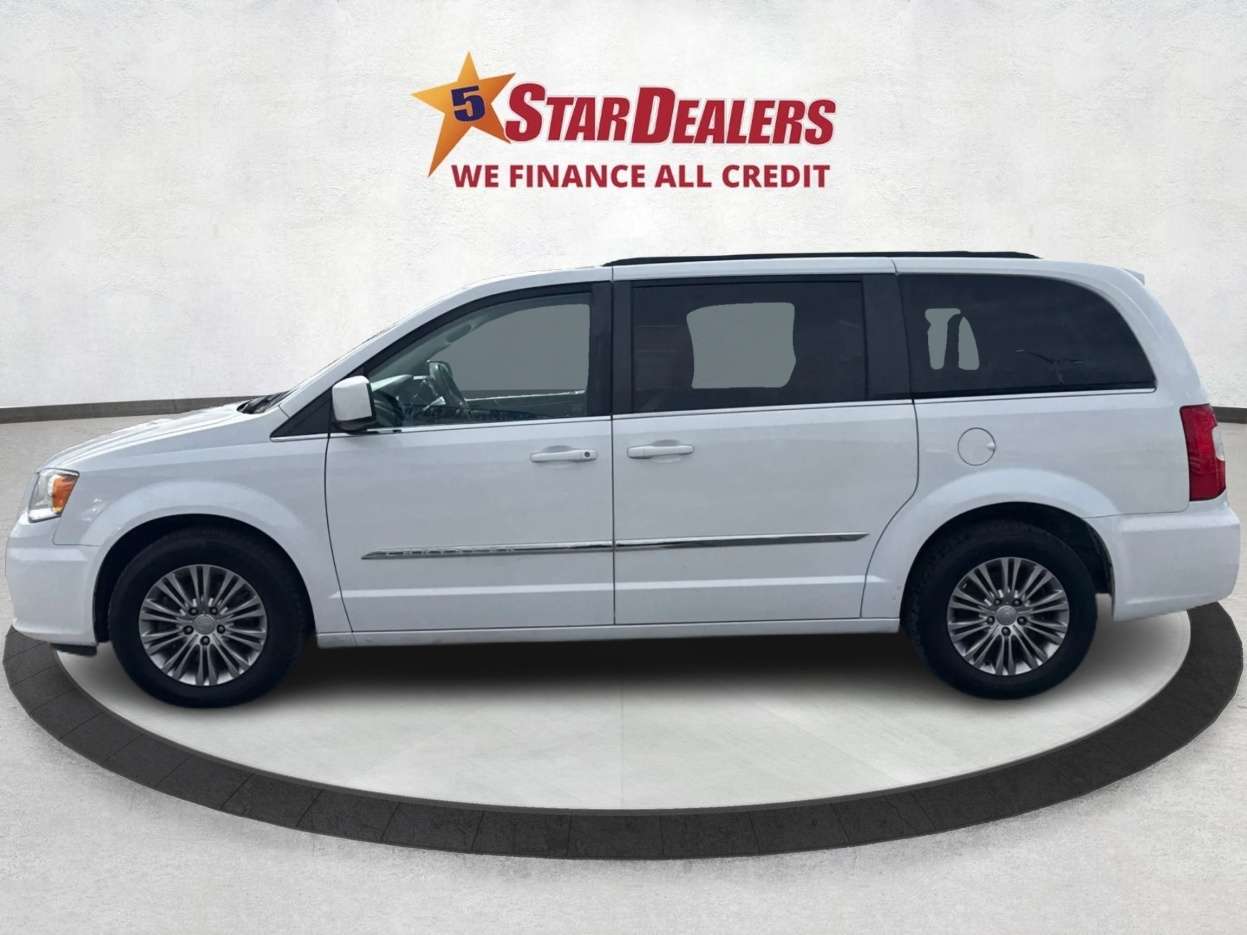 2015 Chrysler Town & Country