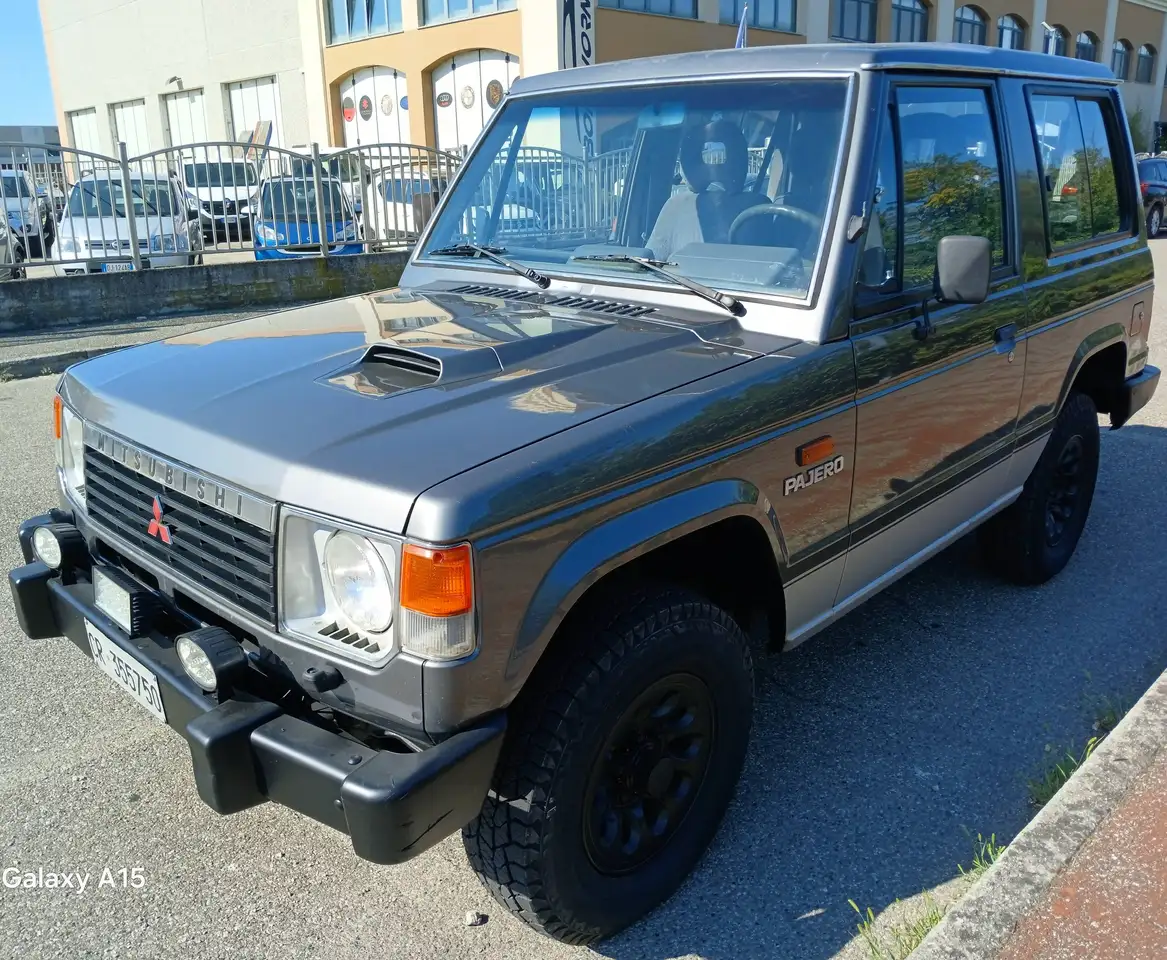 Mitsubishi Pajero Metal Top 2.4 td 3 porte vettura 4 posti clima gomme nuove, foto 9