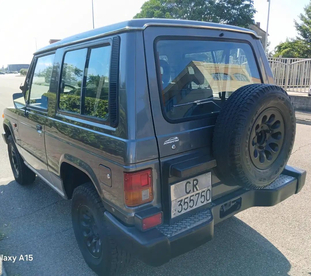Mitsubishi Pajero Metal Top 2.4 td 3 porte vettura 4 posti clima gomme nuove, foto 3