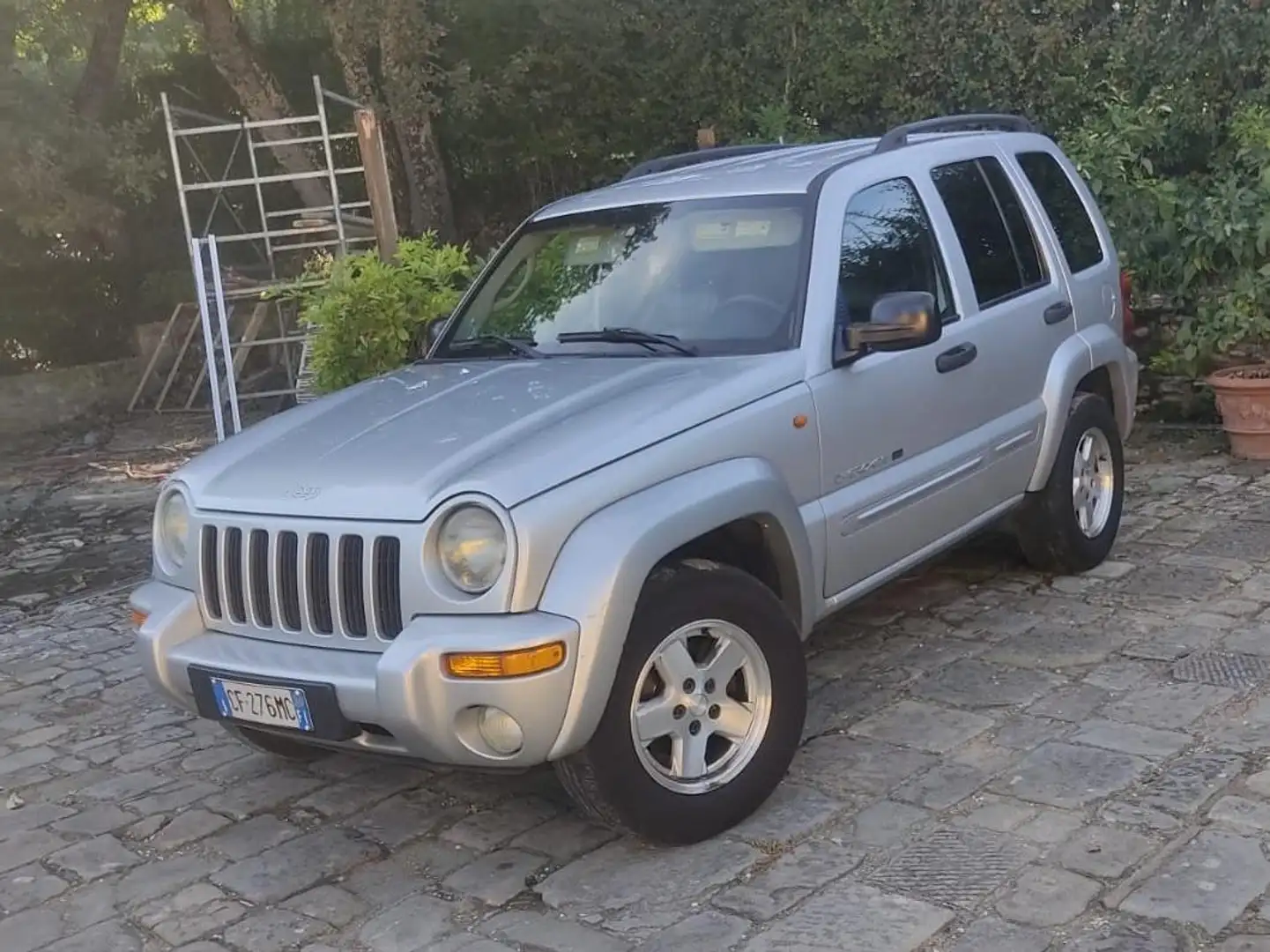 Jeep Cherokee Cherokee III 2002 2.8 crd Limited auto Argent - 2