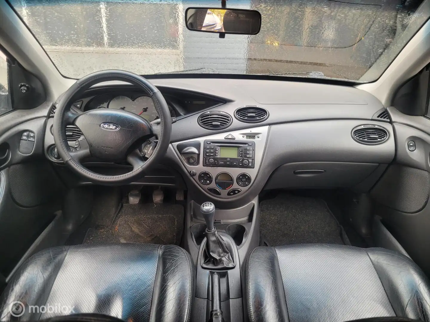 Ford Focus Wagon 1.6-16V Futura | HANDEL / ZO MEE | Gris - 2